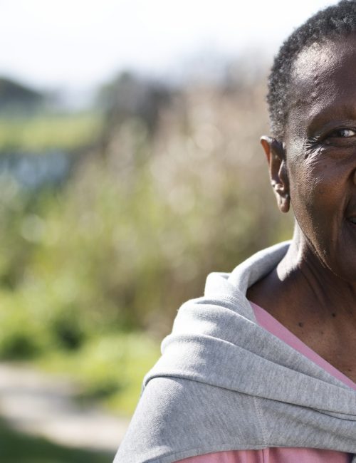 medium-shot-smiley-black-woman-outside